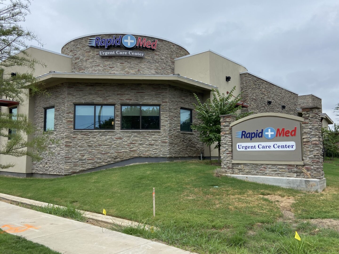 A large building with a sign on the front of it.